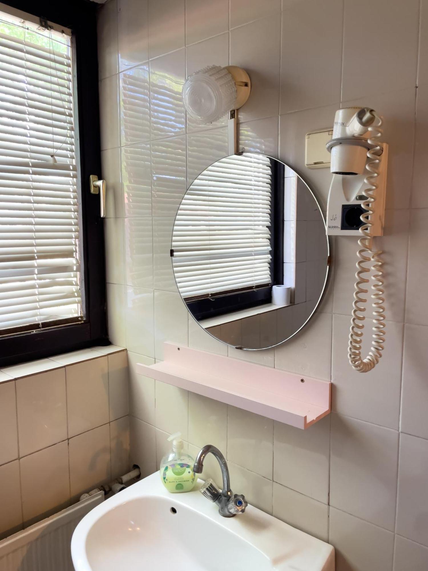Hotel Pestújhely Panzió-étterem Budapest Esterno foto